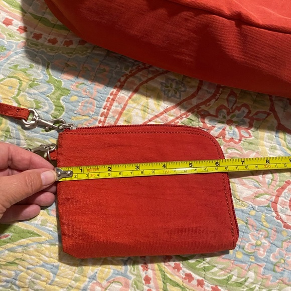 Baggallini Quilted Burnt Orange Purse/Crossbody - Picture 9 of 11